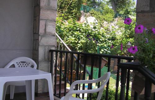 Isla Apartment | Child-Friendly Apartamentos Los Ánades with 9.2/10 Rating