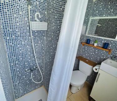 Las Eras Apartment | Oceanfront Getaway at Apartamentos Los Banquitos