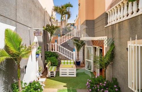 Arenas del Mar Apartment | Exceptional Oceanfront Stay at Apartamentos Los Delfines
