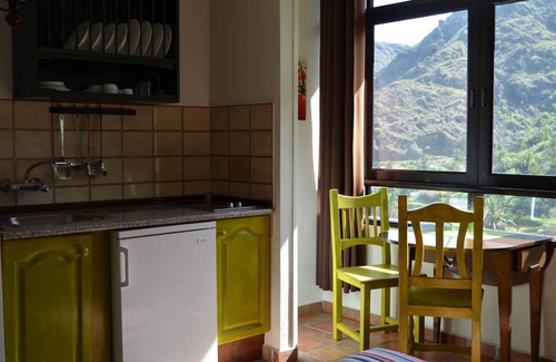 Hermigua Hotel | Eco-Friendly Apartments with Pool & Spa - Los Telares