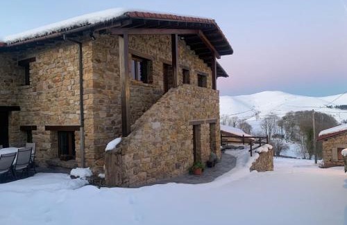 Los Tojos Apartment | Child-Friendly Apartamentos Los Tojos with 9.4/10 Guest Rating