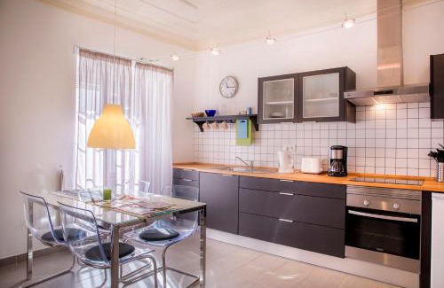 Lagos City Center Apartment | Family-Friendly Stay at Apartamentos Marreiros Neto, 9.2/10