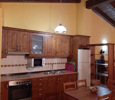 Valderrobres Apartment | Family-Friendly Retreat at Apartamentos Matarranya