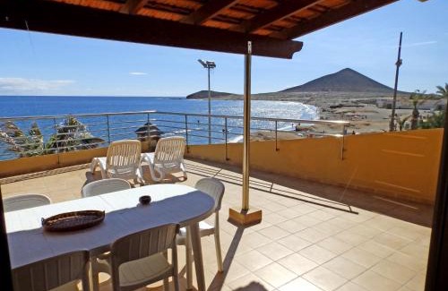 El Medano Apartment | Oceanfront Duplex at Apartamentos Medano - Rated 9.2/10