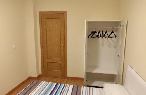 Granon Apartment | Family-Friendly Apartamentos Mirador de Grañón with Pool