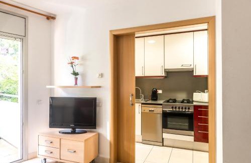 Navas Apartment | Discover Apartamentos Navas 2: Family-Friendly Retreat