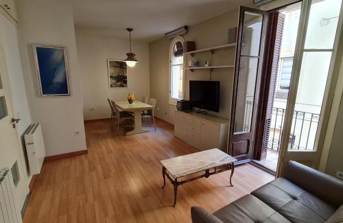Portbou Apartment | Pet-Friendly Oceanfront Apartamentos Nouvilas with Great Views