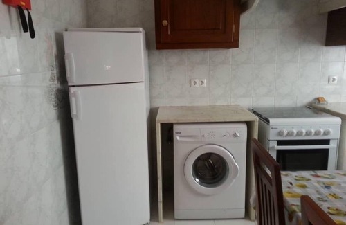 Baiona Apartment | Welcoming Apartamentos Odeceixe: Family-Friendly Retreat