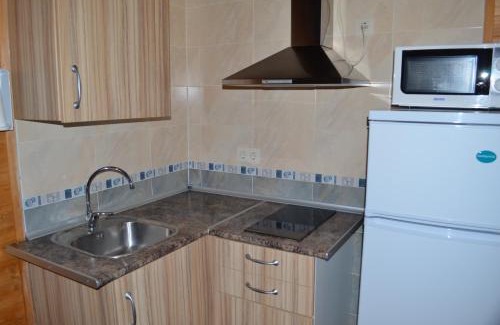 Andujar Apartment | Pet-Friendly Apartamentos Paraje San Gines with Breakfast