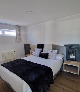 Camarinas Apartment | Oceanfront Apartamentos Playa de Camariñas - Rated 9/10