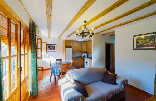 Alcala del Jucar House | Modern Apartamentos Ribera del Júcar with Pool & Pet Friendly