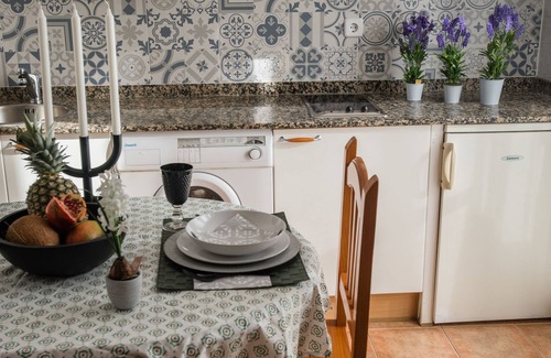 Escobedo Apartment | River Santander Apartments: Family-Friendly with Spa Access