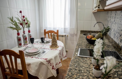 Escobedo Apartment | River Santander Apartments: Family-Friendly with Spa Access
