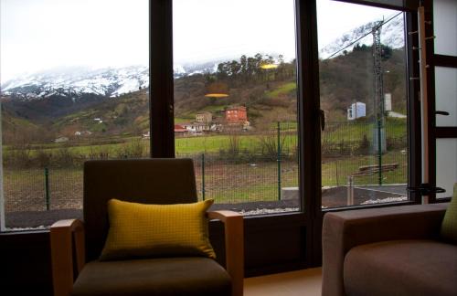 Las Vegas De Cardeo Apartment | Pet-Friendly Getaway at Apartamentos Rurales Las Vegas