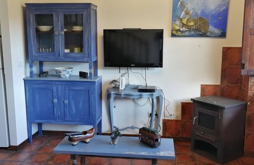 Tarano Cottage | Rurales Balcón del Marqués: Oceanfront Escape for Two