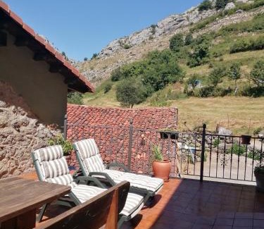 Fresnedo Apartment | Discover El Privilegio: Oceanfront Retreat with Top Reviews