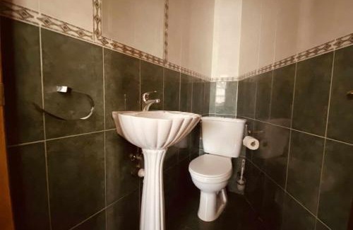 Pendueles Apartment | Pet-Friendly Retreat at Apartamentos Rurales LLeguera