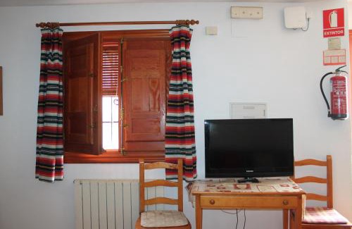 Capileira Apartment | Cozy Apartamentos Rurales Rosendo: "El Laurel" Retreat