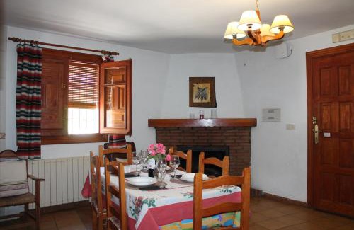 Capileira Apartment | Pet-Friendly Retreat at Apartamentos Rurales Rosendo