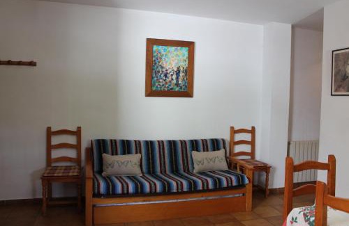 Capileira Apartment | Pet-Friendly Retreat at Apartamentos Rurales Rosendo