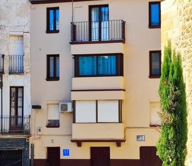 Plasencia Apartment | Family-Friendly Stay at Apartamentos San Martín, Rated 9.3/10
