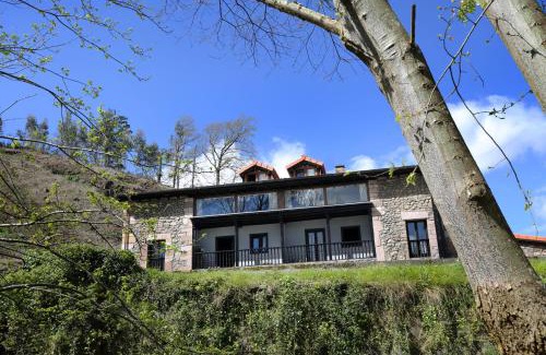 Carrejo Apartment | Family-Friendly Stay at Apartamentos Santa Lucia - Rated 9.1