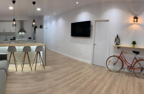 La Corredoria y Ventanielles Apartment | Pet-Friendly Retreat at Apartamentos Santullano 1