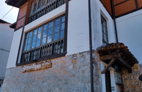 Santillana del Mar Apartment | Pet Friendly Getaway at Apartamentos Serendipia - Rated 9.3