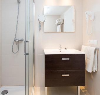 Es Canar Apartment | Oceanfront Apartamentos Sofía with Pool & Child-Friendly Amenities