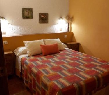 Hinojares Apartment | Family-Friendly Stay at Apartamentos Tío José María - 9.4/10!