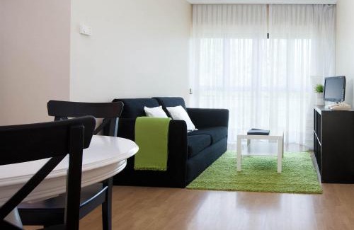 El Plantio Apartment | Pet-Friendly Apartamentos TH La Florida with Kitchen & Breakfast