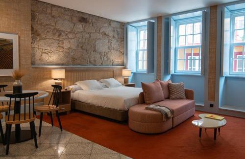 Sao Nicolau Apartment | Elegant Apartamentos The Arc Carrís with Hot Tub & Breakfast