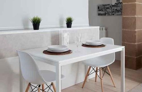 Haro Apartment | Highly Rated Apartamentos Turísticos Beethoven in Haro