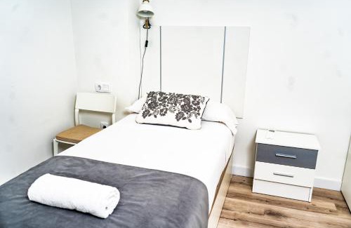 Diputacion de Cartagena Casco Apartment | Family-Friendly Stay at Apartamentos Turísticos Gran Vía 3A