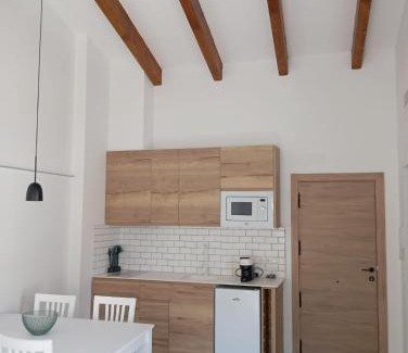 Calderon Apartment | Family-Friendly Getaway at Apartamentos Turísticos La Bodegueta