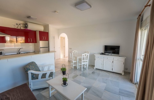 Nerja Hotel | Discover Apartamentos Turísticos Las Rosas de Capistrano
