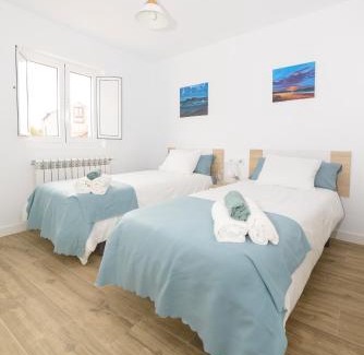 Ares Apartment | Oceanfront Apartments Praia de Seselle with Terrace & Garden