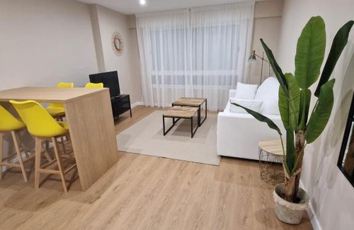 Monforte de Lemos Apartment | Family-Friendly Stay at Apartamentos Turísticos MENCÍA