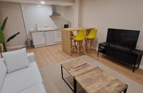 Monforte de Lemos Apartment | Family-Friendly Stay at Apartamentos Turísticos MENCÍA