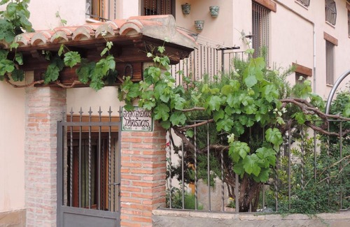 Mora de Rubielos Apartment | Welcoming Apartamentos Turisticos El Refugio for Families