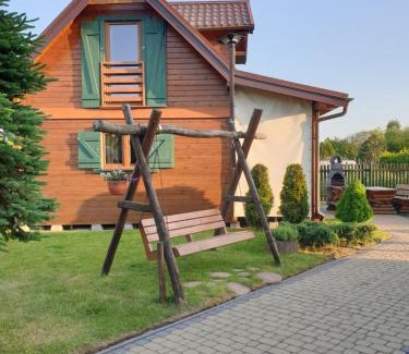 Karwia House | Pet-Friendly Wooden Cabins at COLORADO - Rated 10/10!