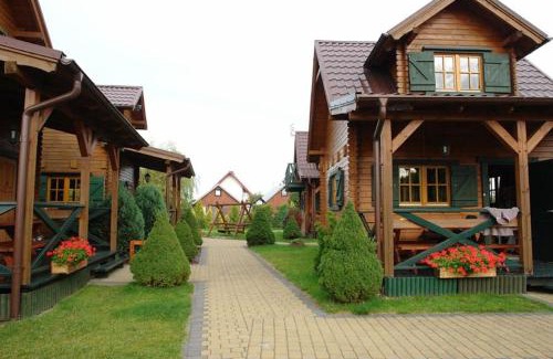 Karwia House | Pet-Friendly Wooden Cabins at COLORADO - Rated 10/10!