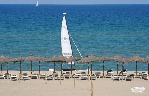 Pals Apartment | Relax at Apartaments Beach & Golf Resort with Ocean Views