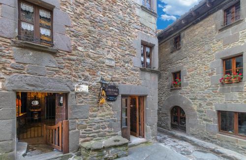 Rupit I Pruit Apartment | Family-Friendly Apartaments Can Lo 1 - Guest Rated 9.2/10