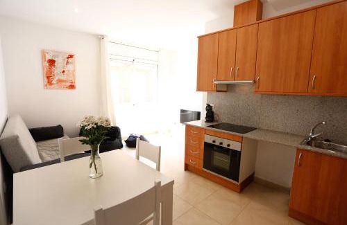 Reus Apartment | Pet and Child-Friendly Stay at Apartaments Claudia
