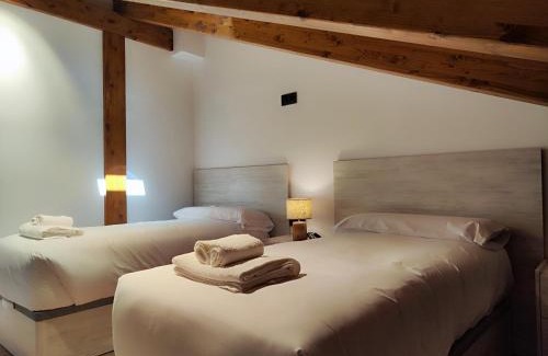 Camprodon Apartment | Pet-Friendly Retreat at Apartaments El Trèvol - 9.2 Rating