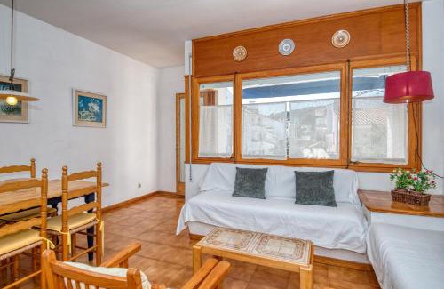 Calella de Palafrugell Apartment | Family-Friendly Getaway at Apartaments Can Niell, 8.6/10