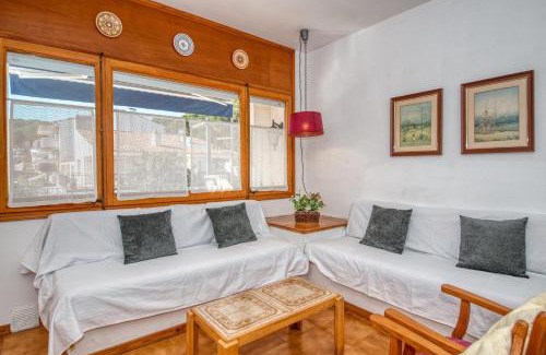 Calella de Palafrugell Apartment | Family-Friendly Getaway at Apartaments Can Niell, 8.6/10