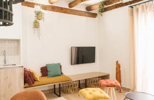 Cornudella de Montsant Apartment | Family-Friendly Stay at Apartaments la Rambla - Arbequina