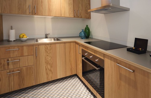 Old Town Apartment | Elegant Stay at Apartaments Plaça del Vi - Guest Rated 9.8